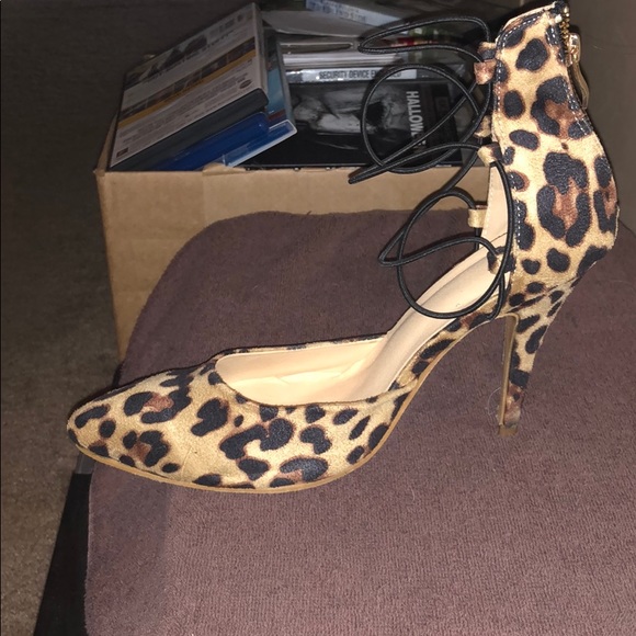 Heels - Picture 3 of 4